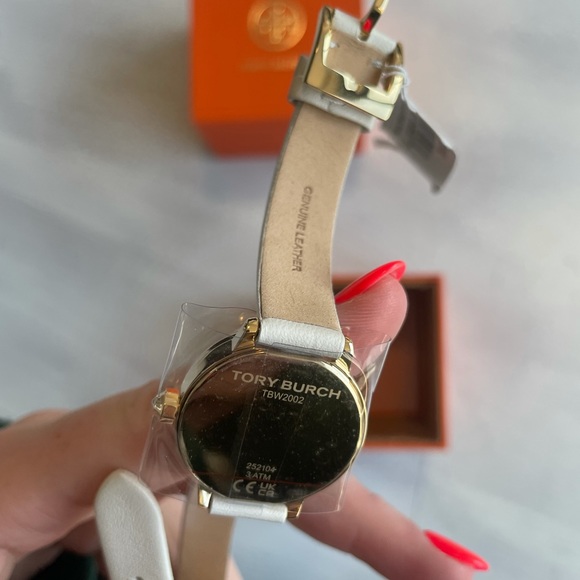 ❌SOLD❌Tory Burch Gigi Gold Stainless Leather Wrap Watch 28mm TBW2002 - Picture 5 of 8